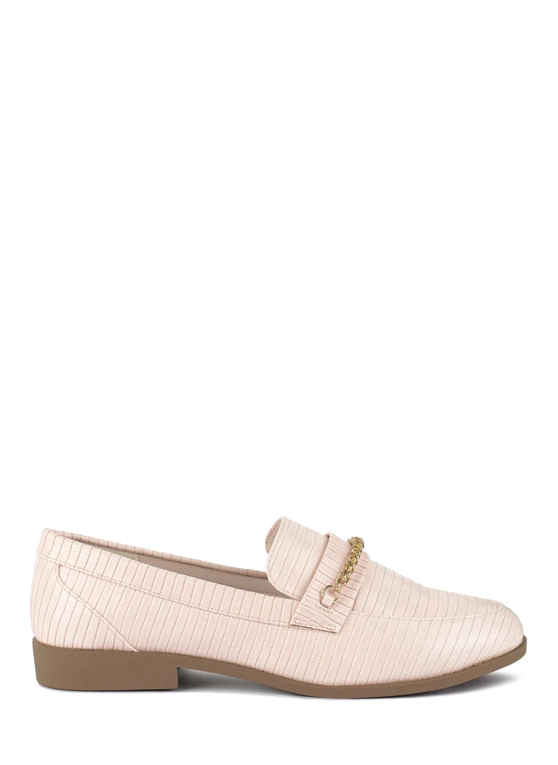 London Rag Nude Low Block Loafers Adorned with Golden Chain