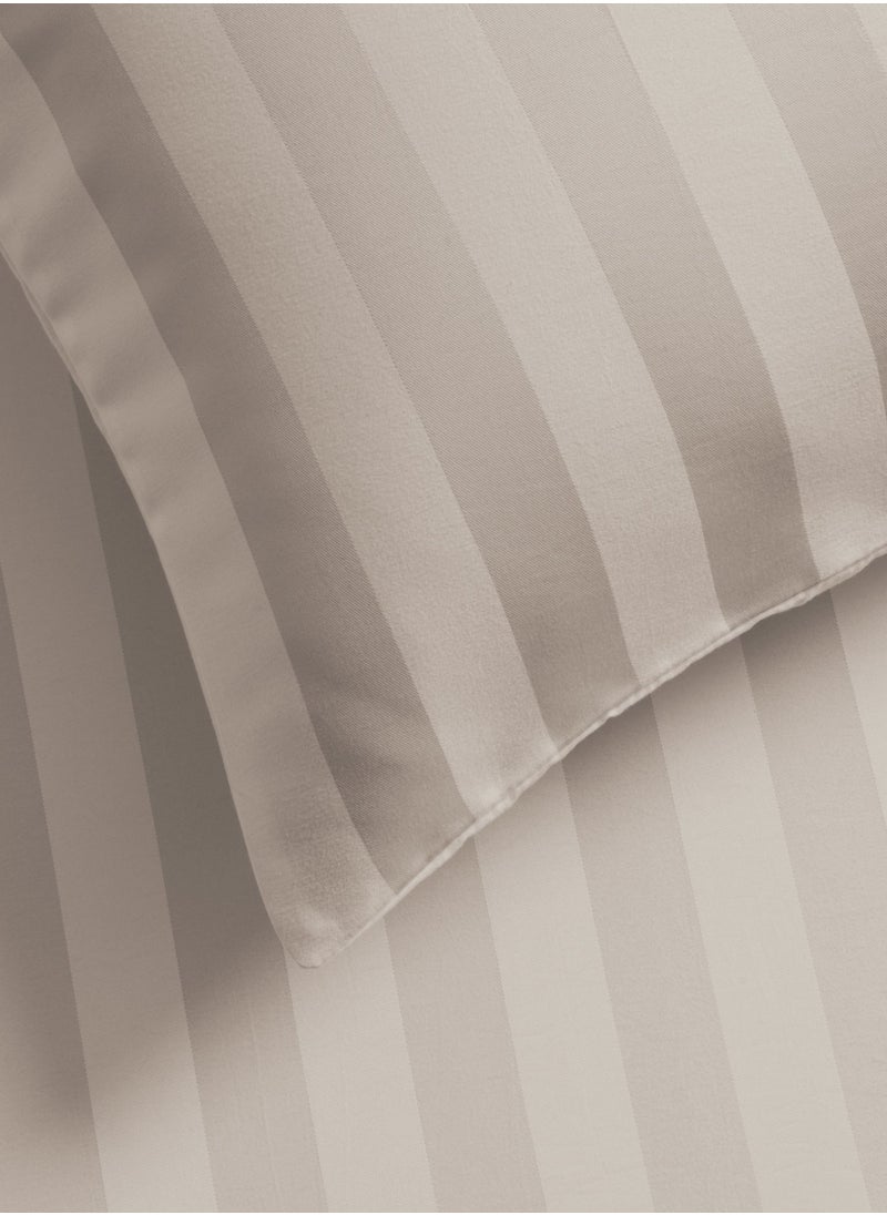 Single Microfiber Sheet Set,  Single Size 2 Pieces, Hotel Stripes Design - pzsku/Z889CF43F599E369A63DFZ/45/_/1709015779/4e966461-accd-4990-b89a-7d5fc092ce34