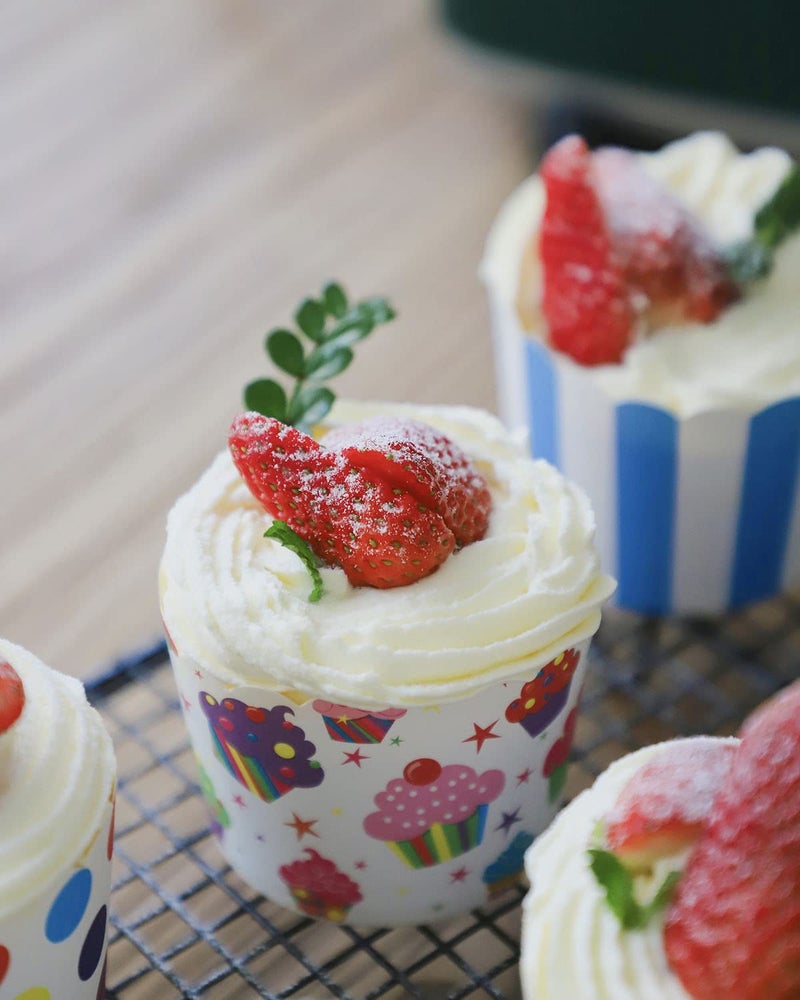 Bertacy 100-Pack Disposable Wrappers Large Paper Cake Baking Cup Cupcake Muffin Cases Birthday Party Decoration - Image 2