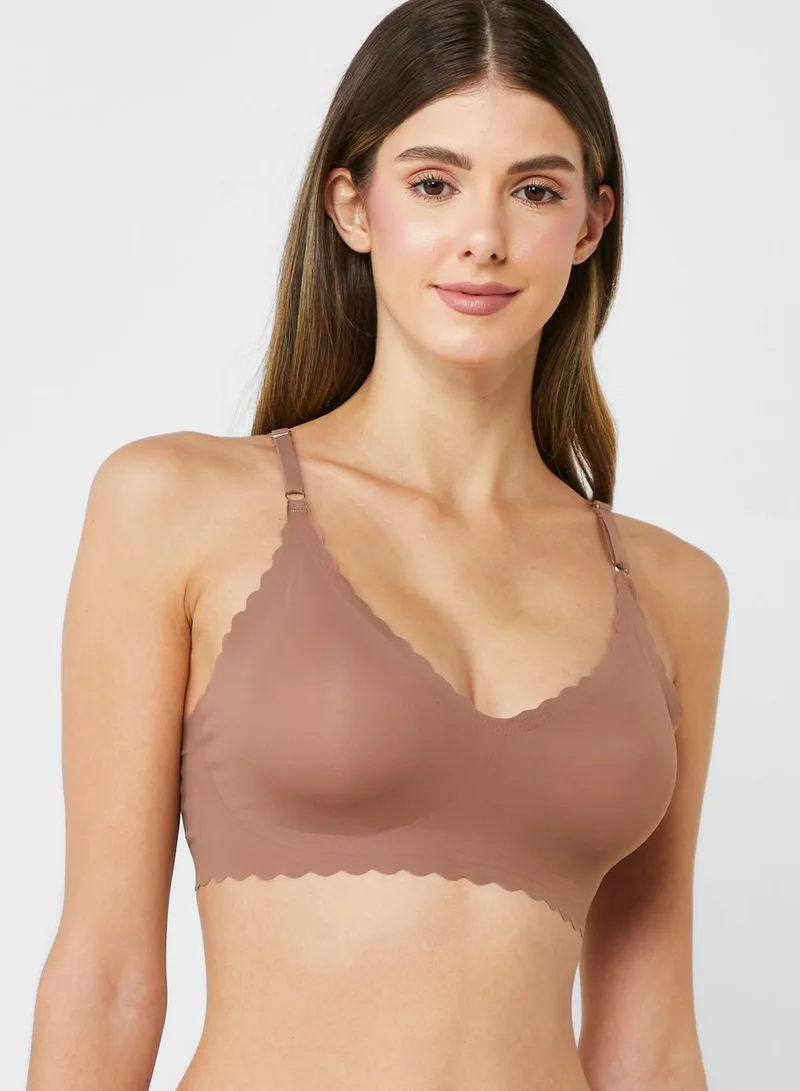 Ginger Scallop Hem Seamless Bra
