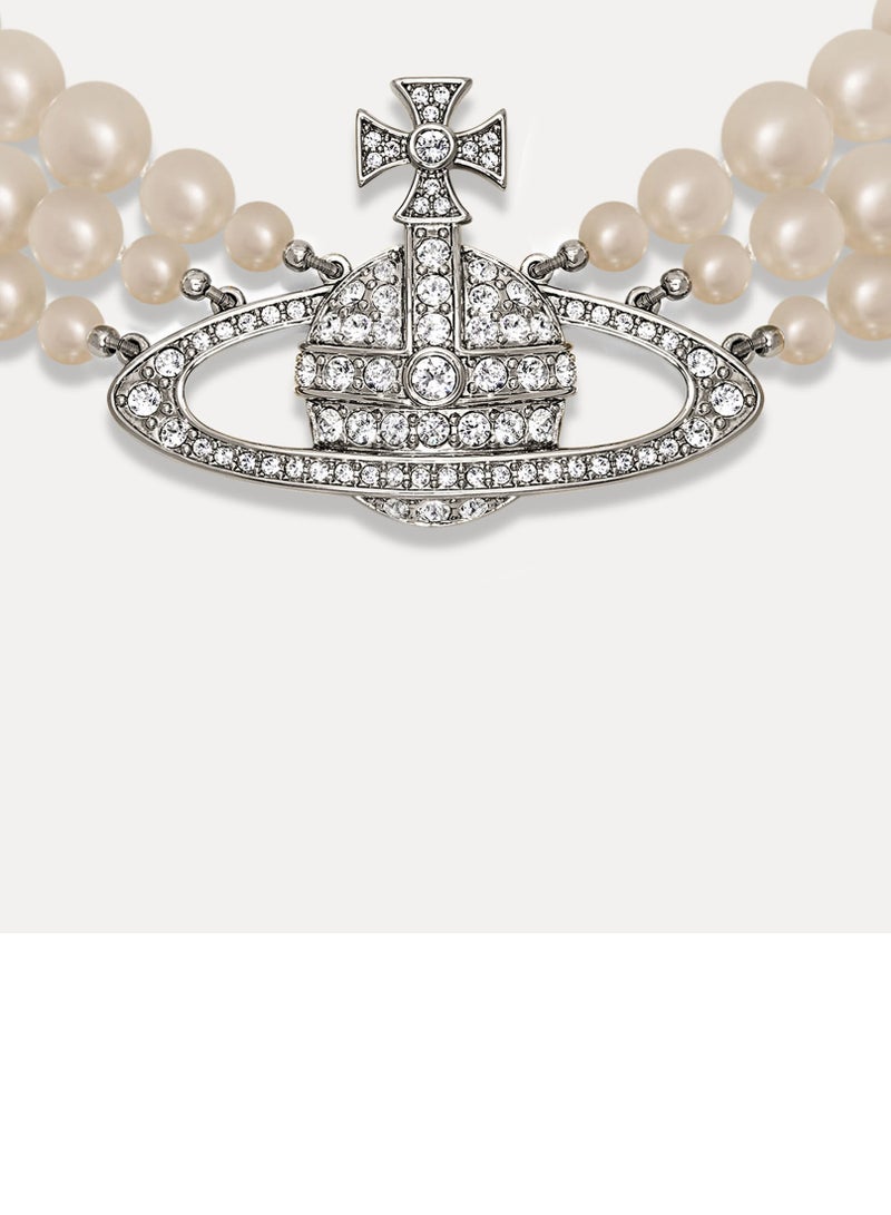 فيفيان ويستوود قلادة لؤلؤية بارزة بثلاثة صفوف - Image 2