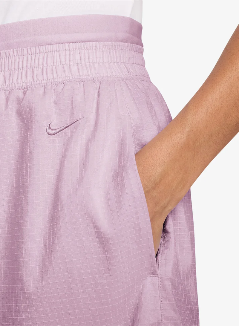 Nike BLEACHED LILAC/(BLEACHED LILAC) Lightweight Ripstop Shorts for Women | Best Price UAE