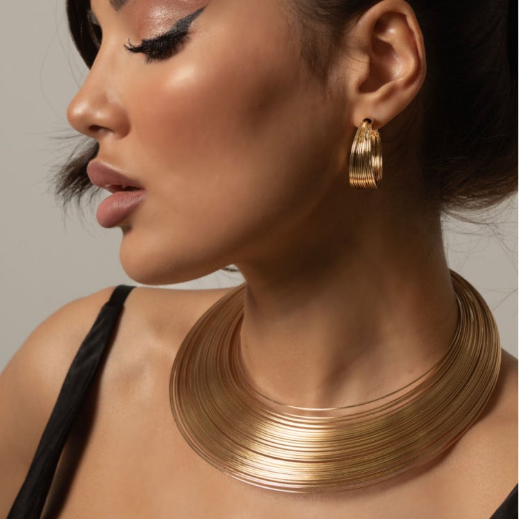 C162 European and American Exaggerated Metal Ring Multi-Layer Collar suit Womens Fashion All-Match High-Level Cold Style Necklace IV Gold 2 Piece Set (Collar Earrings)