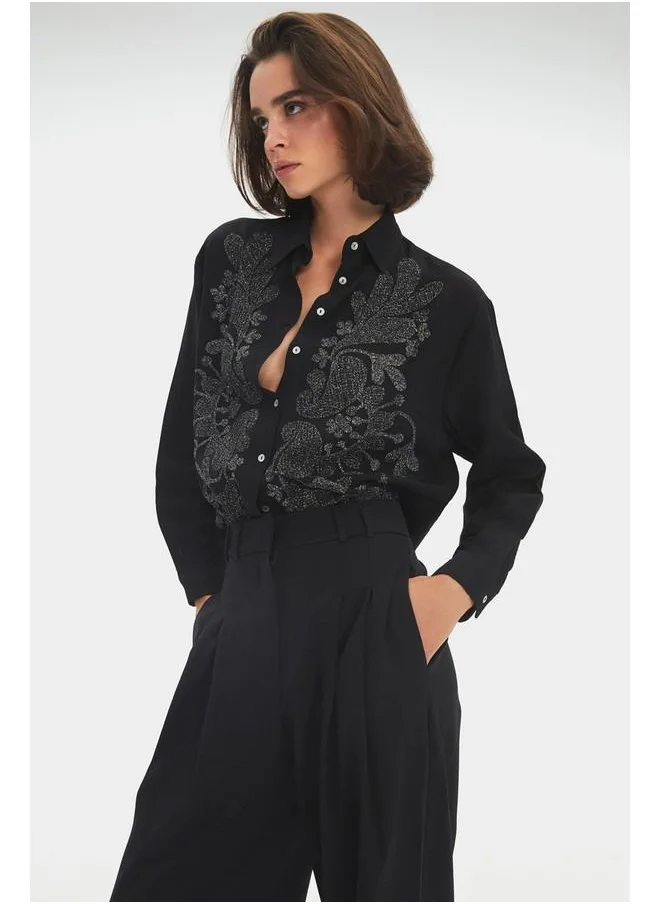 جون June Women Exclusive Oversize/Loose Fit Linen Blend Embroidered Detail Shirt Black