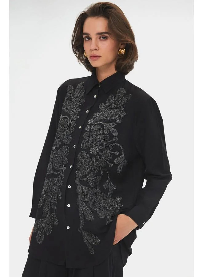 JUNE June Women Exclusive Oversize/Loose Fit Linen Blend Embroidered Detail Shirt Black