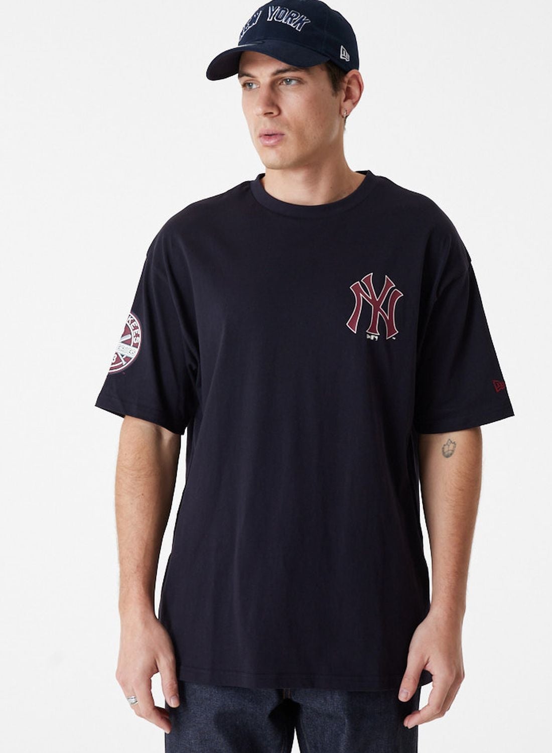 Buy New Era Navy Mlb New York Yankees Oversized T-Shirt for Men in Bahrain