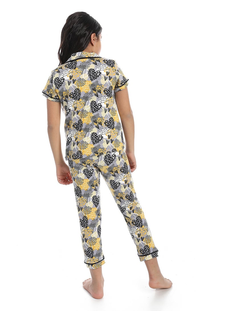 Caesar girlspejama set with buttons and patterned design - Image 2