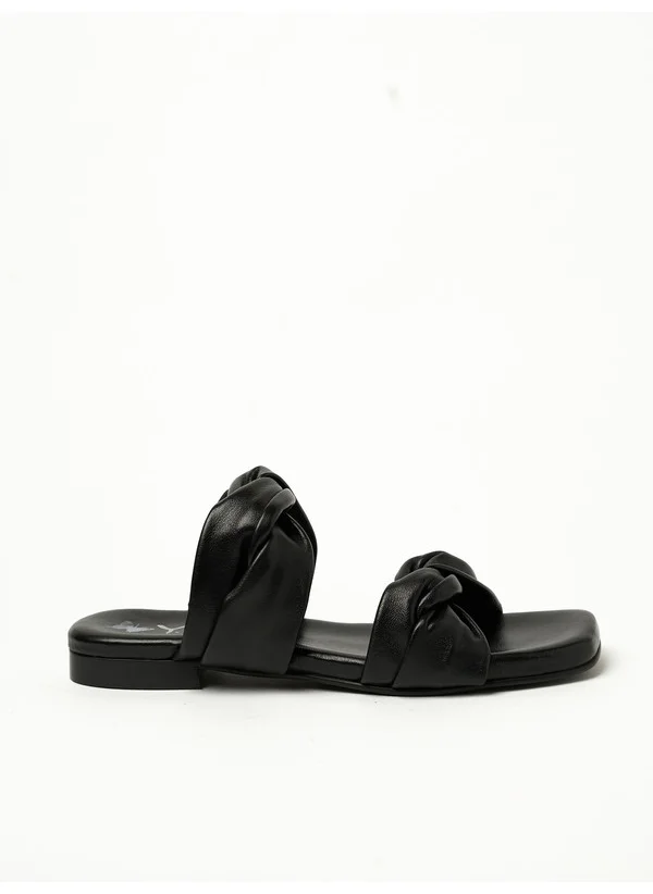 ييزو Y.SO Ladies Flat Sandals Black | Made In India