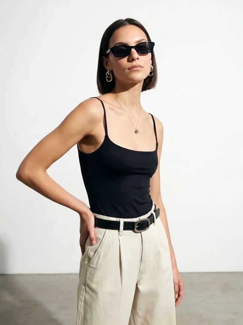 ديلفين DILVIN Slim Fit Square Neck Sleeveless Blouse