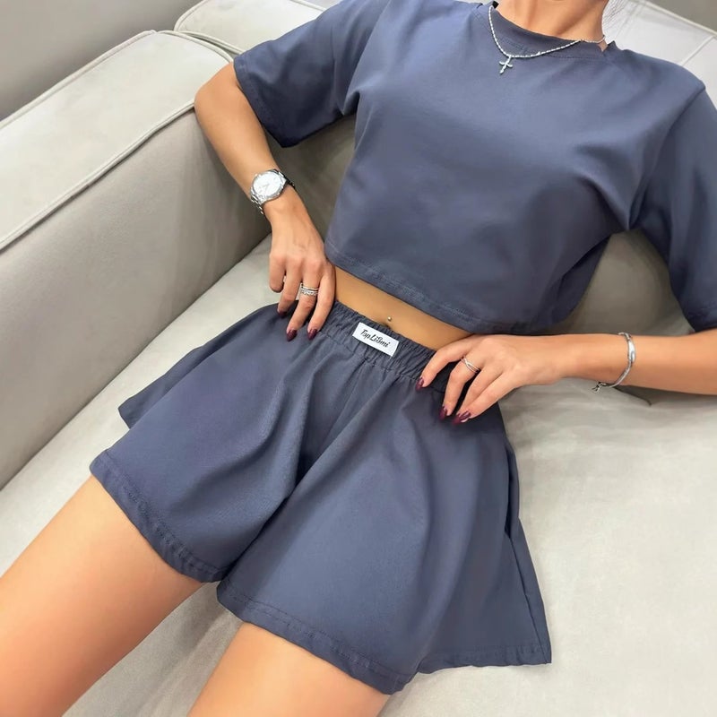 مجموعة قطعتين بأكمام قصيرة وشورت نسائي عادي جديد 2026 بلون سادة - Image 2