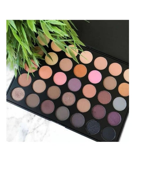 Eyeshadow palette consisting of 35 colors. multi-colors