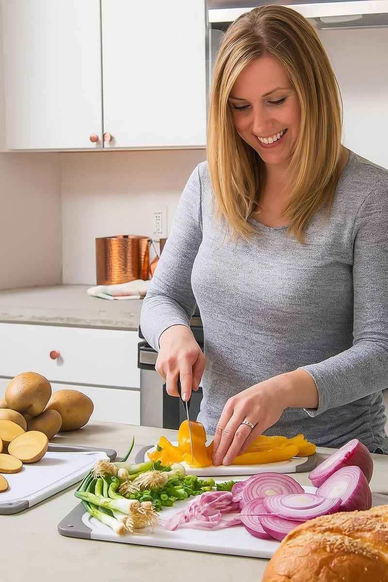 HOMWE Cutting Boards for Kitchen - BPA-Free Chopping Board - Different Sizes & Non Slip Handles - Reversible, Large Cutting Board Set - Unique Gifts for Cooks Who Have Everything - 3-Pack Gray - Image 3