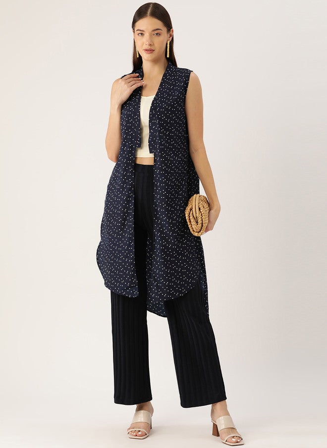 Rue Collection سترة طويلة مطبوعة باللونين الأزرق الداكن والأبيض للنساء - Image 5