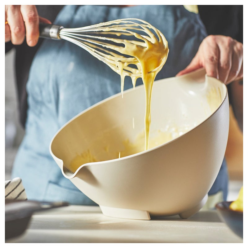 Baitique Ergonomic Mixing Bowl with Spout, Beige Plastic, 3 L - Image 4