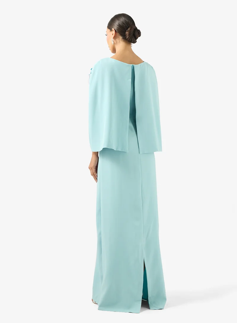 ايرا فستان ماكسي بأكمام كاب مزينة