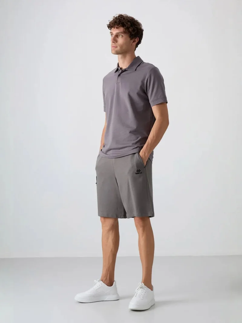 تومي لايف TOMMY Men's Wide-leg Cargo Shorts
