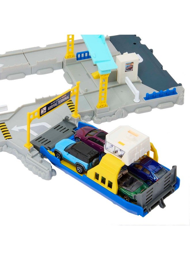 MATCHBOX مجموعة ميناء العبّارة HMH29 من ماتش بوكس مع عبّارة مزودة بعجلات قابلة للفصل، عناصر للتفعيل يدويًا أو بمساعدة سيارة لاند روفر، لعبة للأطفال من 3 سنوات فما فوق - Image 3