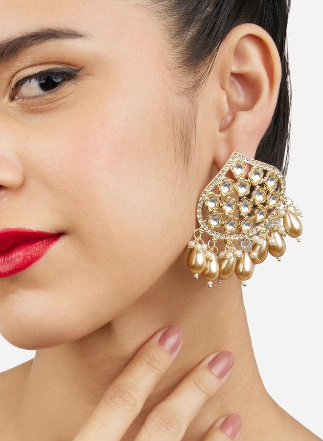 Zaveri Pearls أقراط متدلية من اللؤلؤ زافيري مطلية بالذهب، مرصعة بالألماس النمساوي والكوندان والخرز للنساء - ZPFK17170 - Image 3