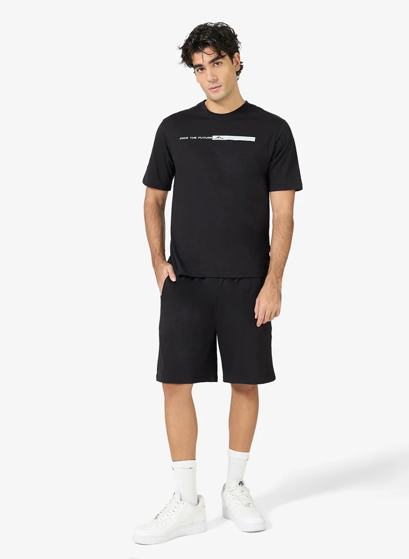 سفنتي فايف بيسيكس طقم تي شيرت وشورت