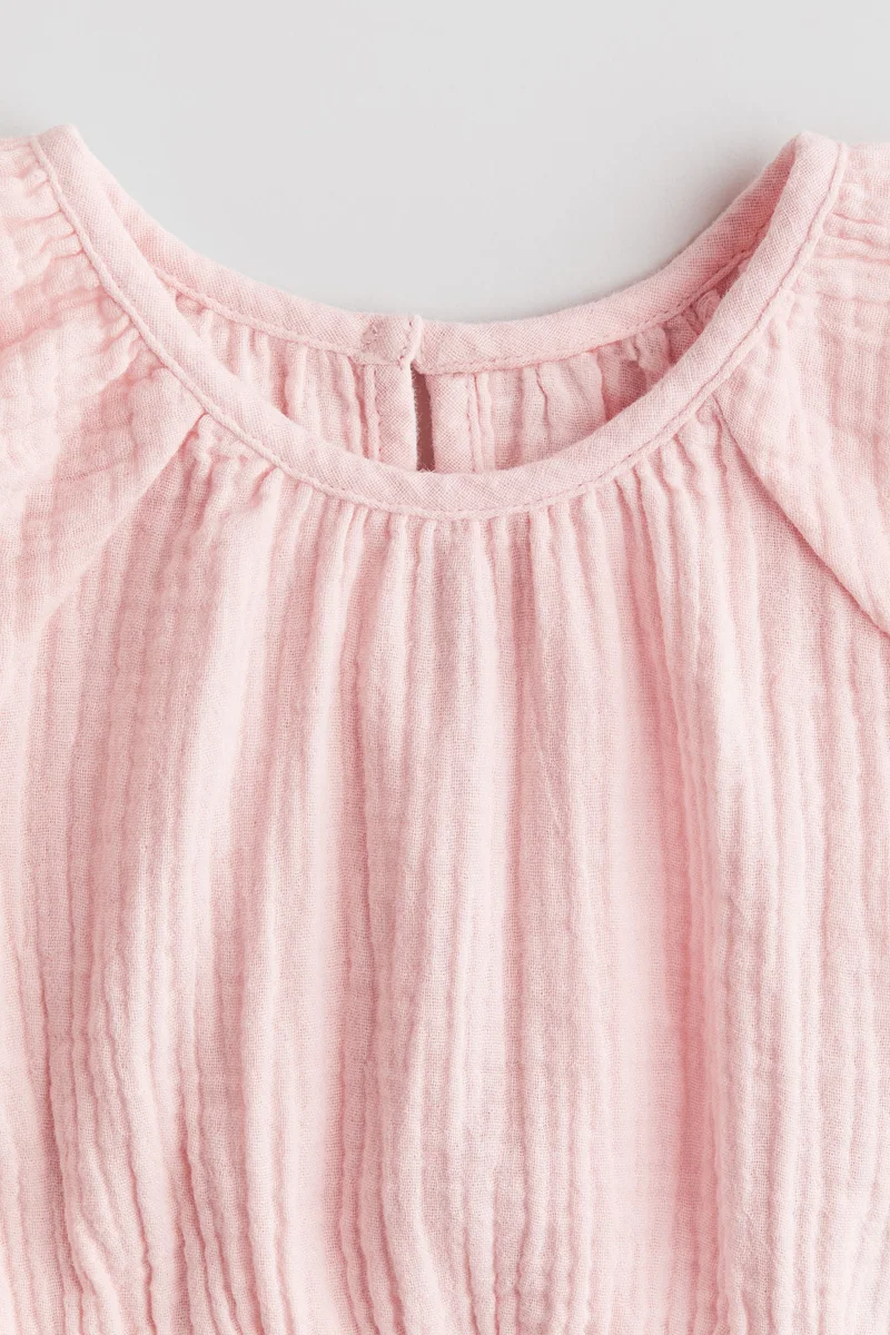 اتش اند ام بلوزة من قطن موسلين