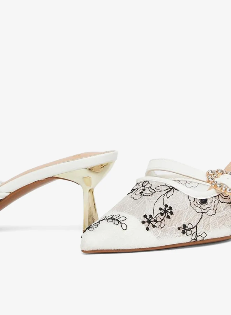 Styli Embroidered Pointed Toe Shoes
