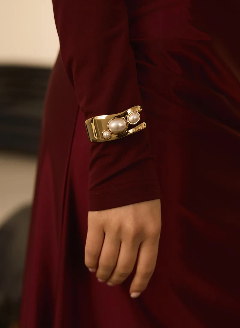 Lichi Metal bracelet with voluminous stones