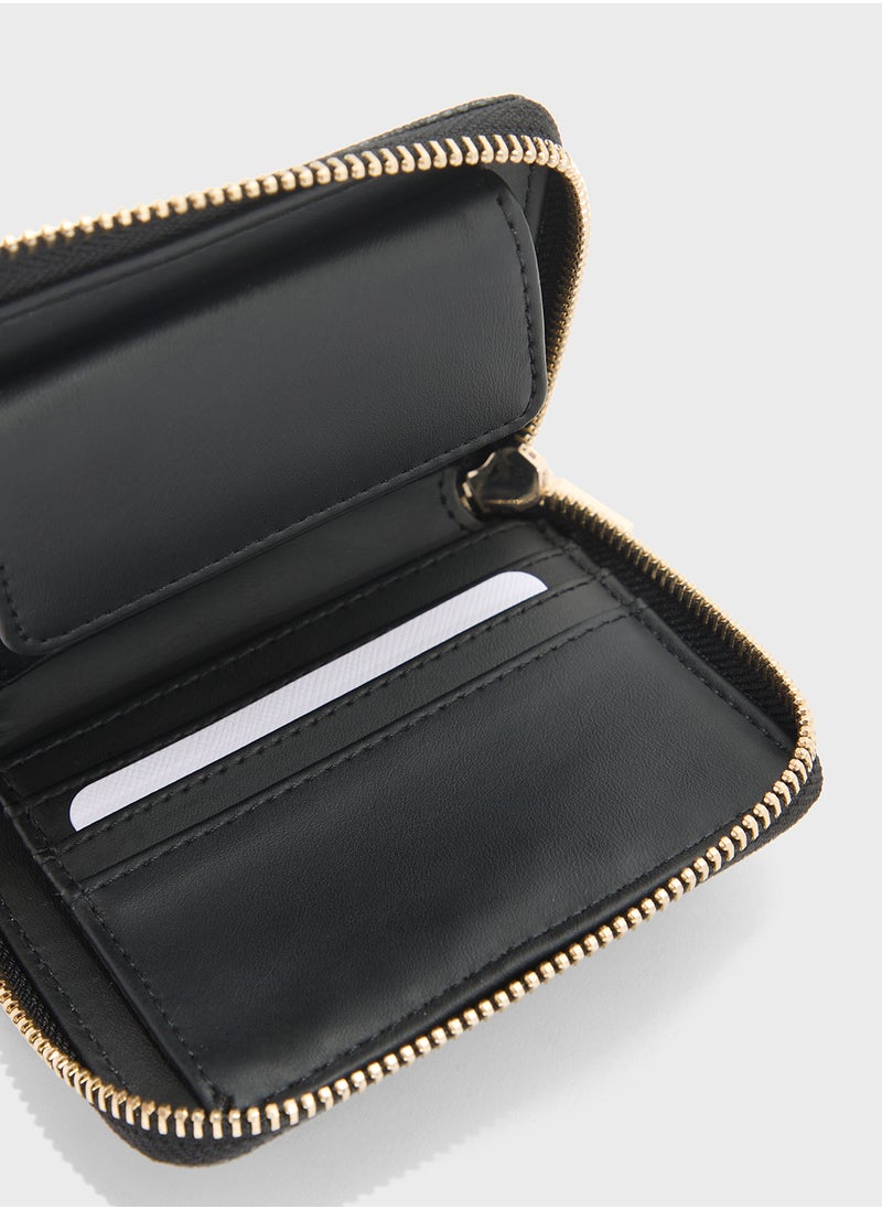 GUESS Logo Small Wallet  - Image 5