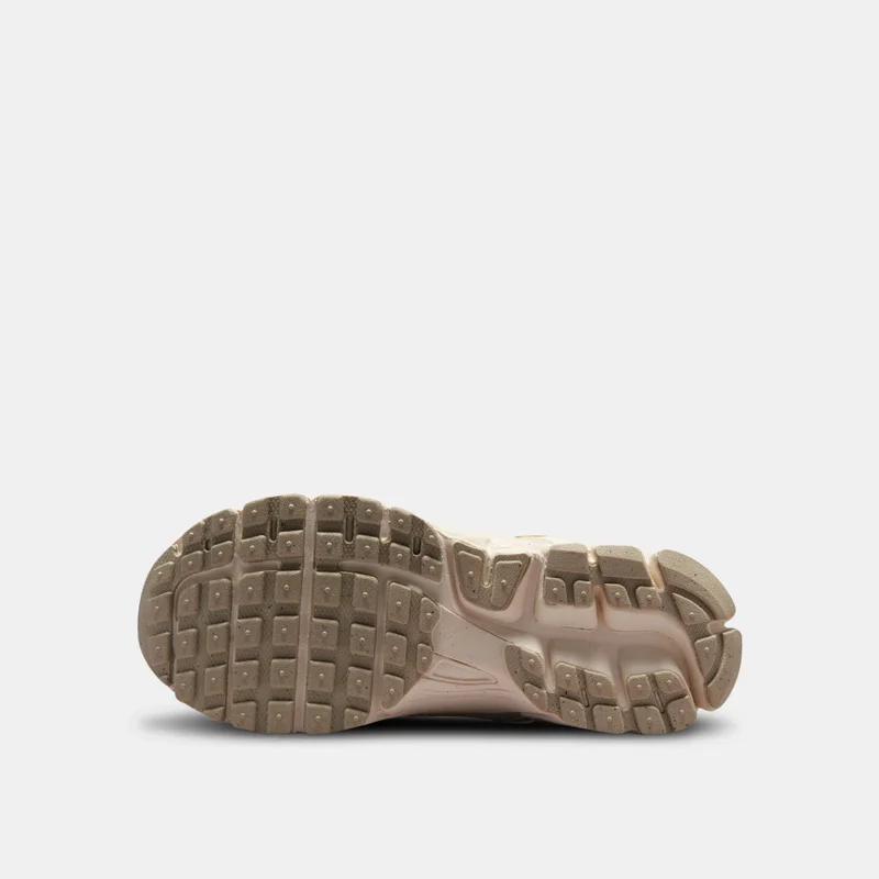 Nike Kids' Vomero 5 Shoes
