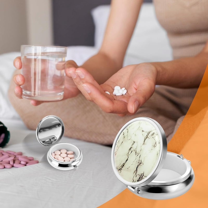 ولهيف علبة حبوب اللطيفة والصغيرة للحقيبة والجيب، منظم أدوية، علبة حبوب للسفر، مقاومة للماء، حاوية حبوب معدنية للفيتامينات وزيت السمك والمكملات الغذائية (رخام فضي) - Image 4