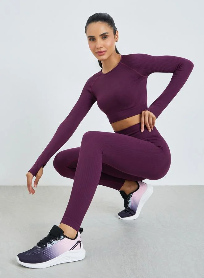 Styli Active Burgundy Tonal Jacquard Thumbhole Detail Crop Top and Scrunch Back Leggings Set