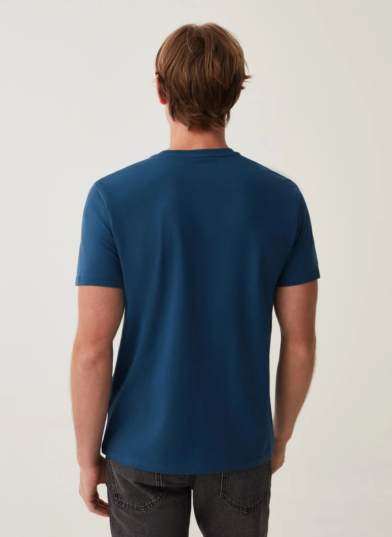 او في اس Two-pack T-shirts with round neck