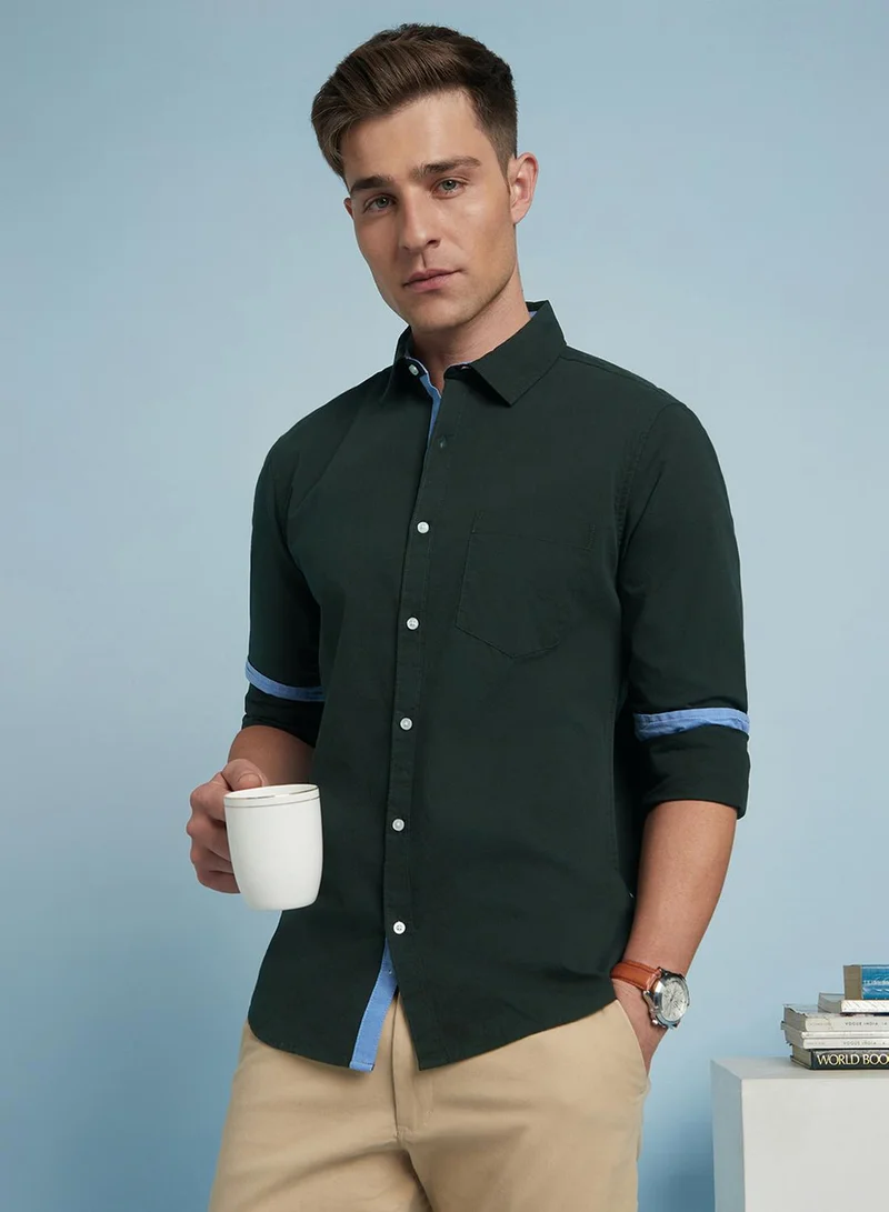 Dennis Lingo Men's Green 100% Cotton Solid Button Down Regular Fit Shirt