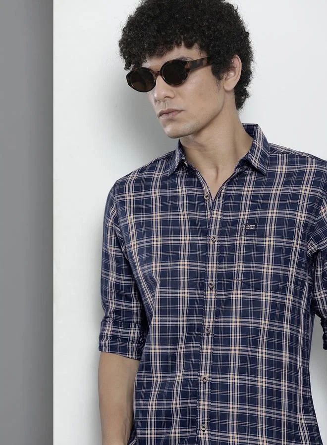 Men Regular Fit Checked Cutaway Collar Casual Shirt