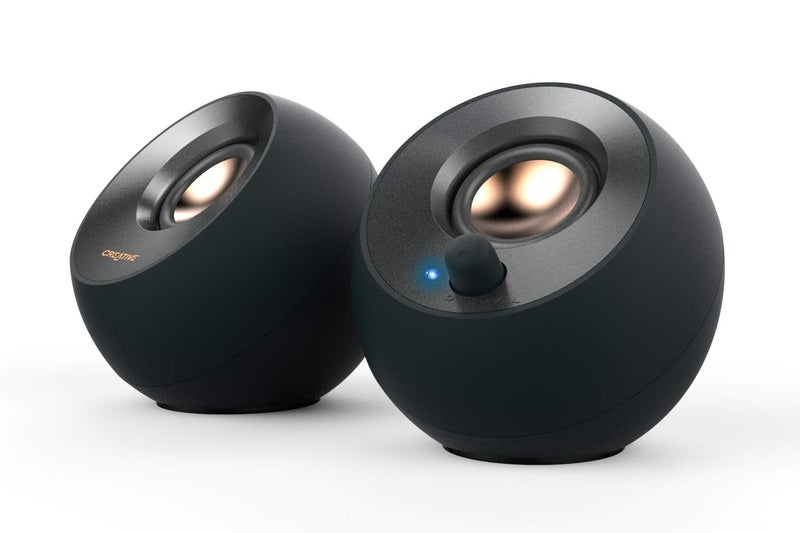 Creative كرييتف بيبل V2 - مكبرات صوت مكتبية بتصميم بسيط تعمل بتقنية USB-C 2.0، مدخل AUX 3.5 مم، 8W RMS مع ذروة 16W لأجهزة الكمبيوتر واللابتوبات، مزود بمحول Type-A وكابل ممتد (أسود) - Image 1