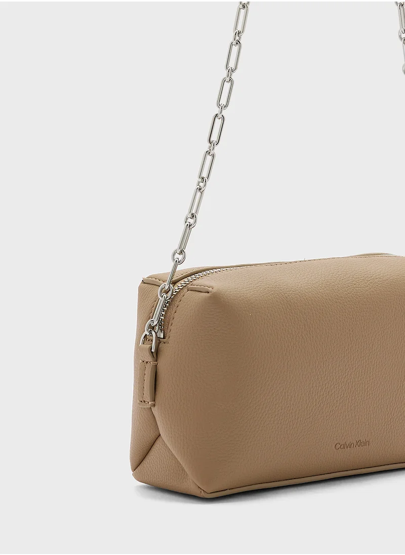كالفن كلاين Plaque Detailed  Crossbody