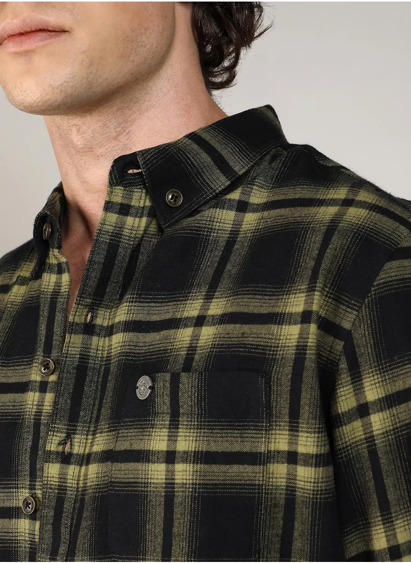 Campus Sutra Men's Midnight Black & Sage Green Brushed Buffalo Check Shirt