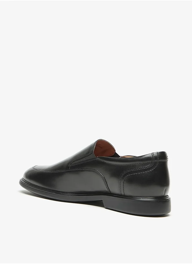 لو كونفورت Men's Solid Slip-On Loafers