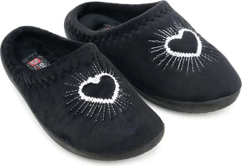 جيزر Women's Winter Embroidered Heart Design Comfortable Sole Home Garden Gondola Slippers