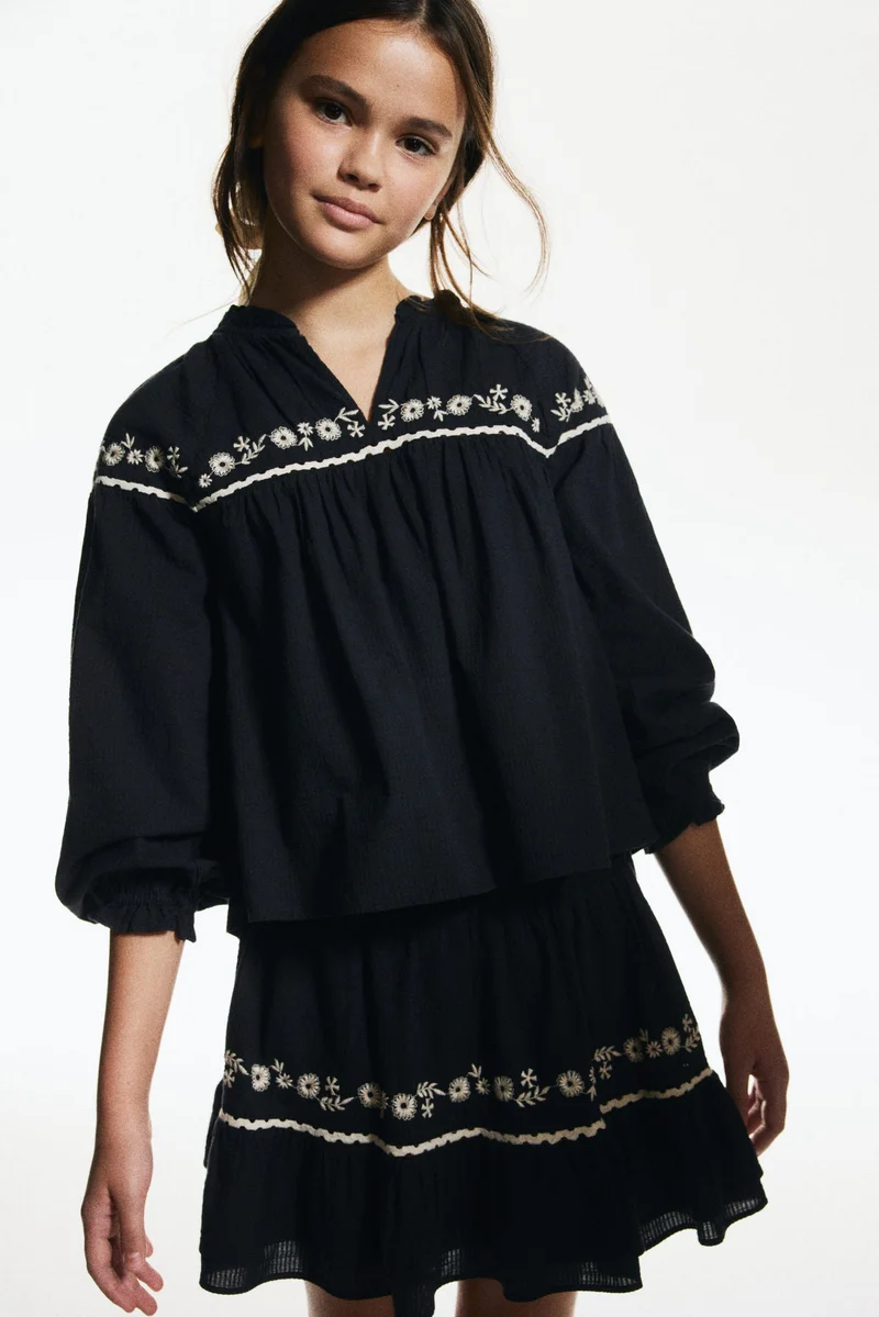 H&M Embroidered cotton blouse