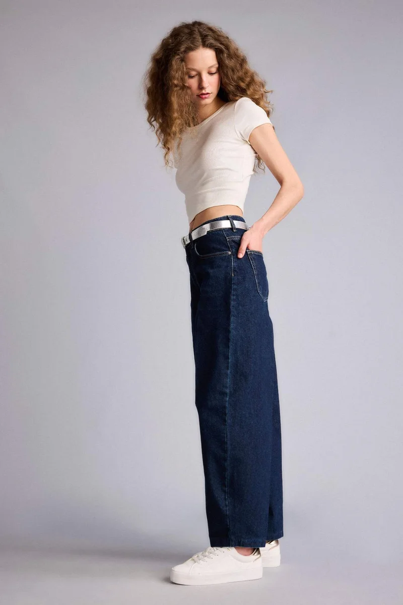 ديفاكتو Barrel Fit High Waist Ankle Length Jeans