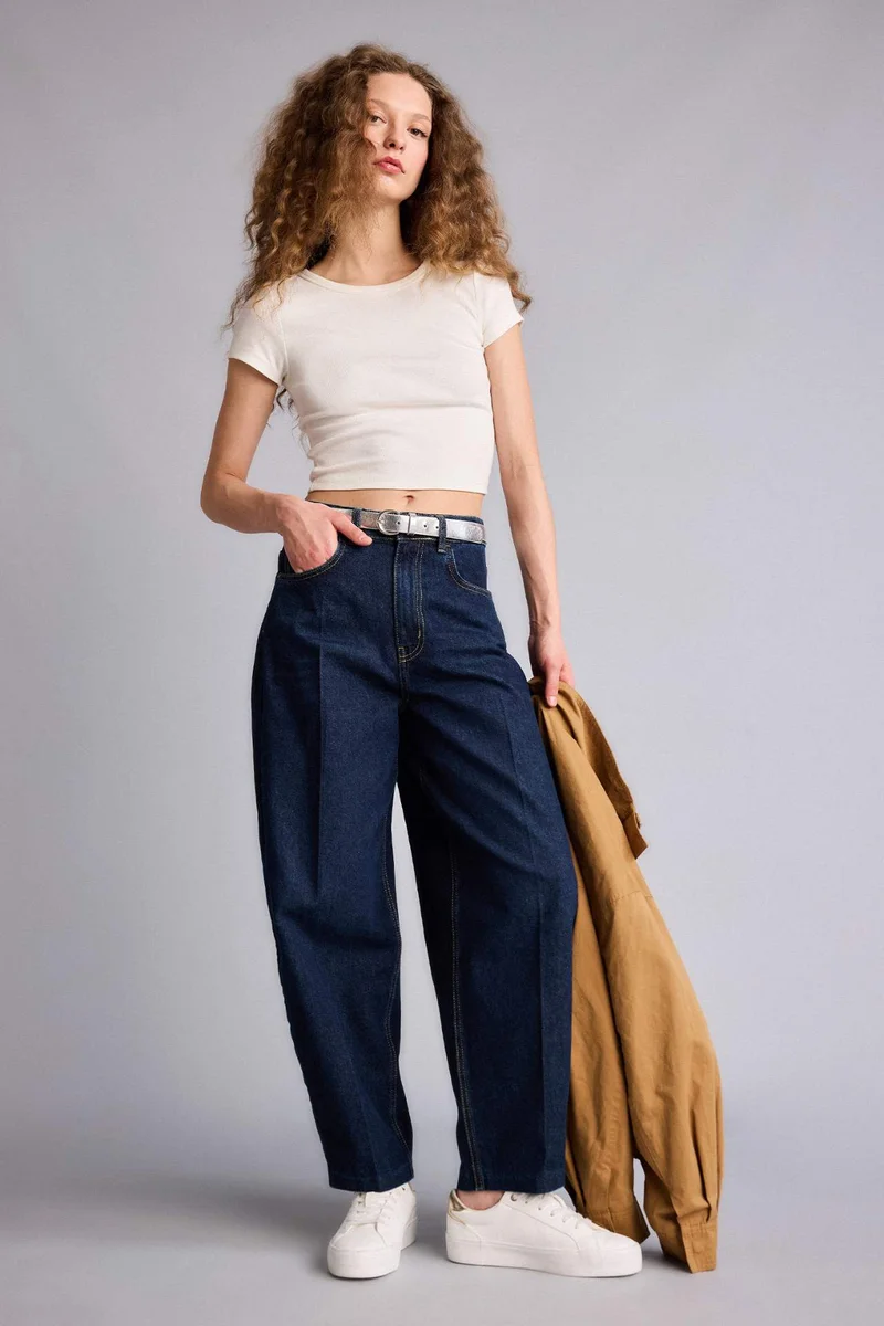 ديفاكتو Barrel Fit High Waist Ankle Length Jeans