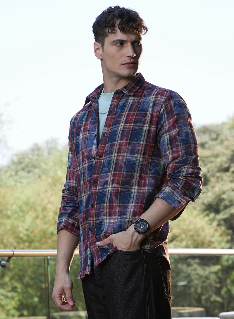 Campus Sutra Men's Indigo Blue & Sangria Red Dark-Plaid Relaxed Shirt