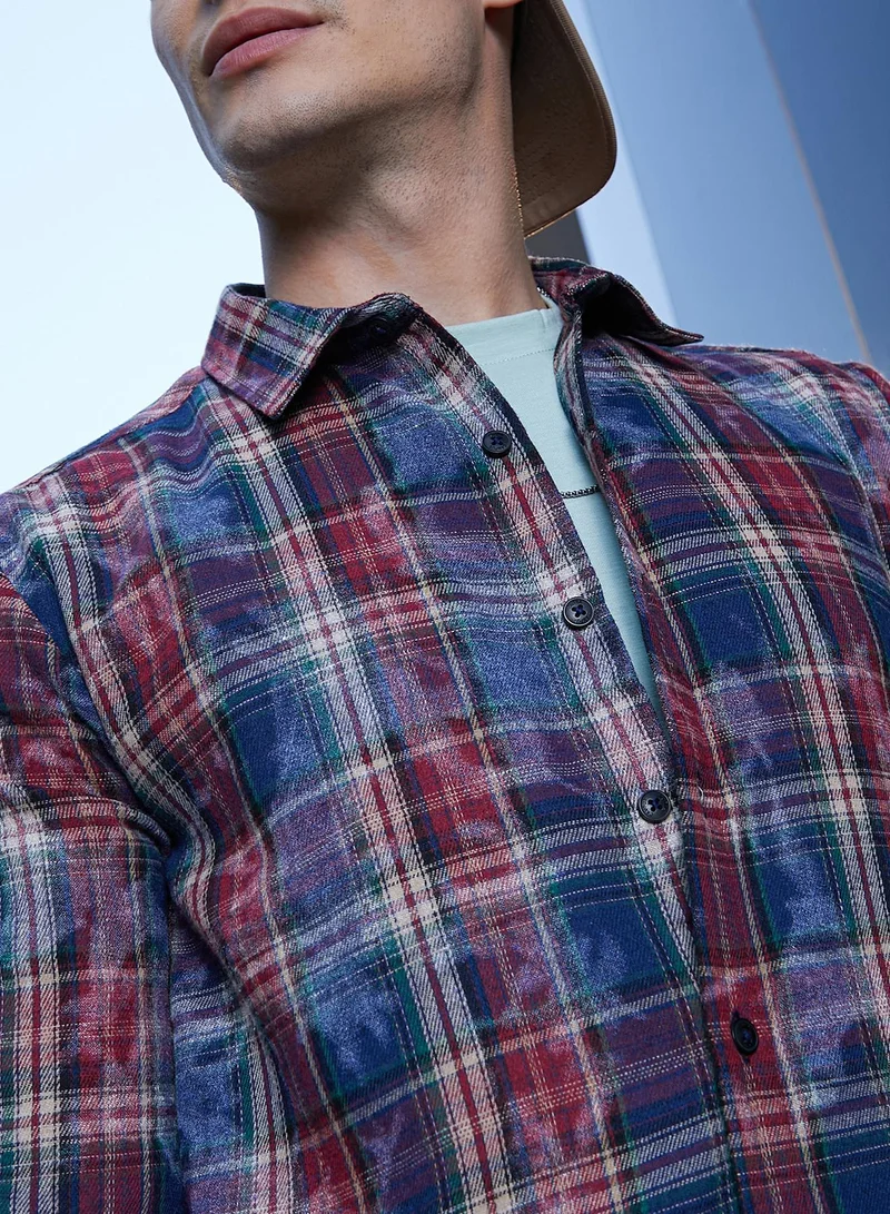 Campus Sutra Men's Indigo Blue & Sangria Red Dark-Plaid Relaxed Shirt