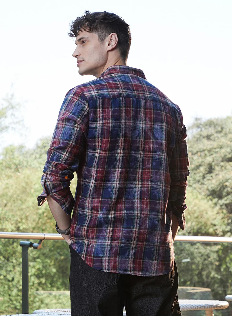 Campus Sutra Men's Indigo Blue & Sangria Red Dark-Plaid Relaxed Shirt