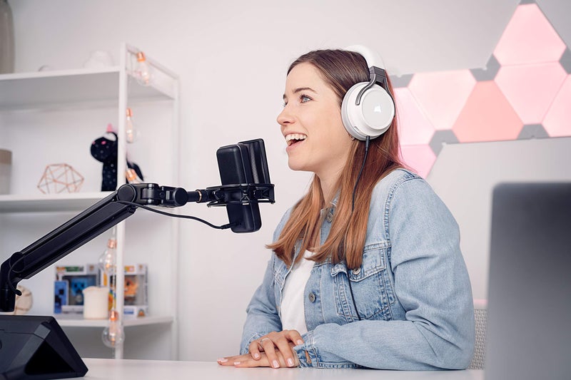 Elgato Pop Filter - Anti-Plosive Noise Shield Eliminates Pops and Hisses, Dual-Layer Steel Mesh with Magnetic Attachment Points, Custom Built for Elgato Wave:1/3, Black - Image 3