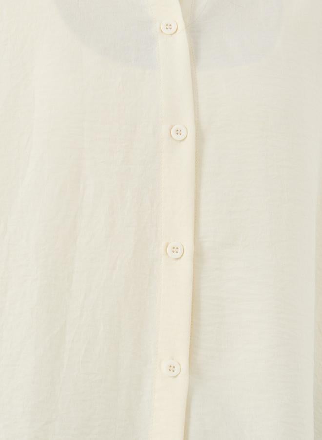 Styli Solid Spread Collar Regular Fit Shirt - Image 4