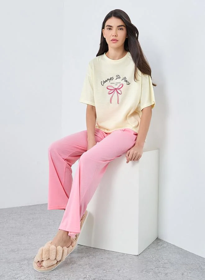 Styli Styli Paris Bow Graphic Drop Shoulder T-Shirt and Pyjama Set