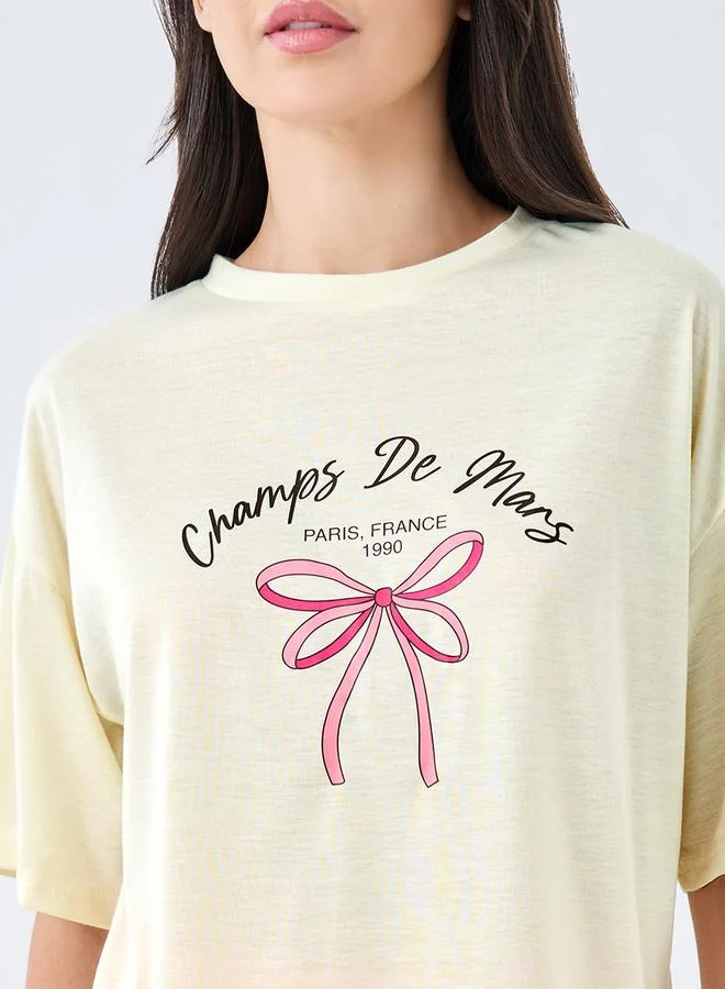 Styli Styli Paris Bow Graphic Drop Shoulder T-Shirt and Pyjama Set
