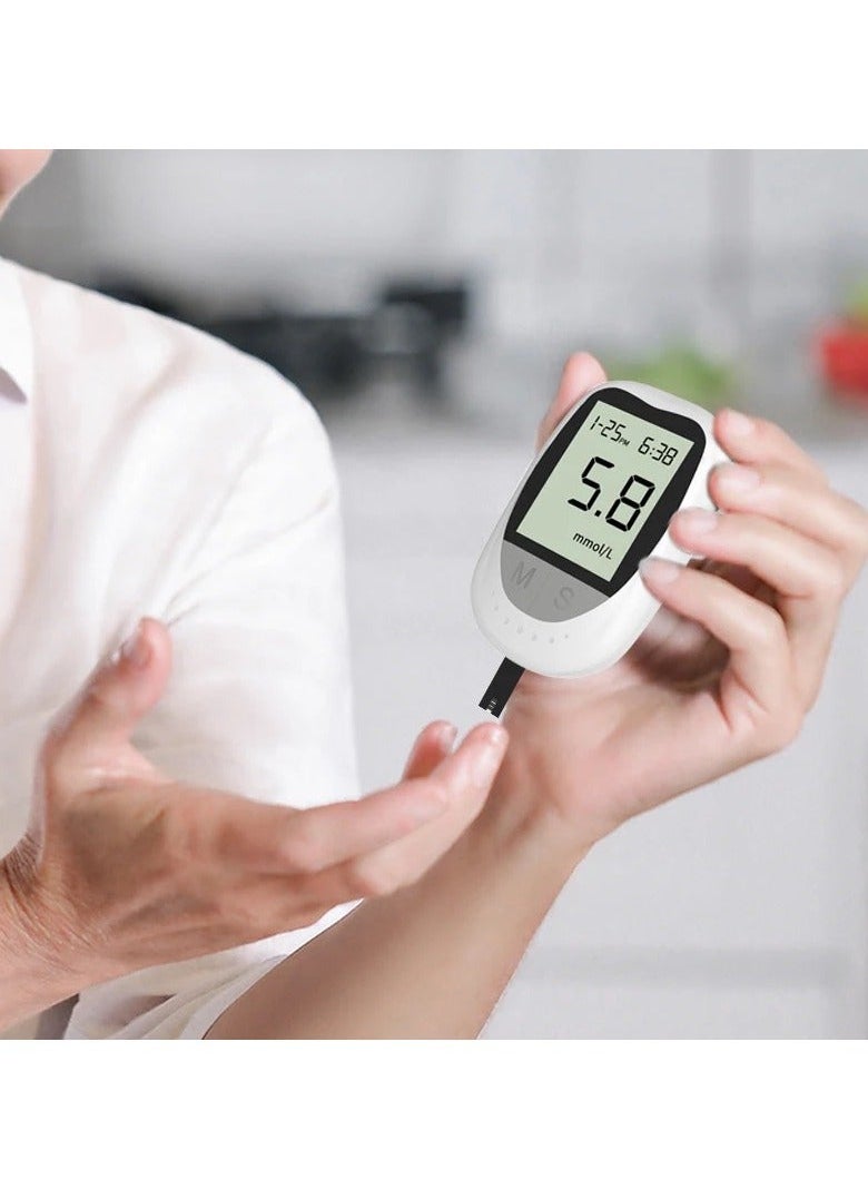 Safe Exrctive CE Simple Blood Glucose Monitoring System With 50 Test Strips And Lancets