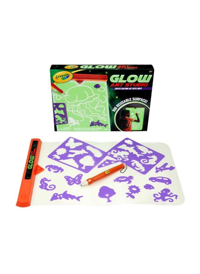 Crayola Glow Art Studio With Glow-In-The-Dark Canvas (38 X 57 Cm) - Image 2